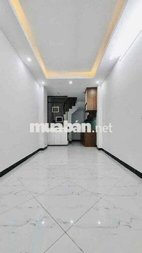 N.h.à xây mới Trung tâm Hoàng Mai, ngõ trước nhà 3m, cách phố 10M