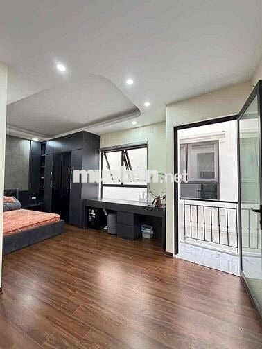 Mặt Ngõ Kinh Doanh – Ô Tô Đỗ Cửa – Nhà Đẹp Gần Hồ Tây – Lạc Long Quân