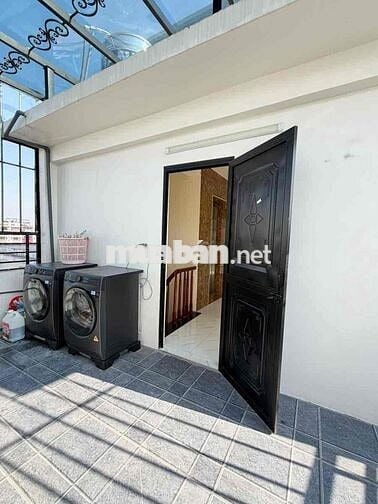 Mặt Ngõ Kinh Doanh – Ô Tô Đỗ Cửa – Nhà Đẹp Gần Hồ Tây – Lạc Long Quân