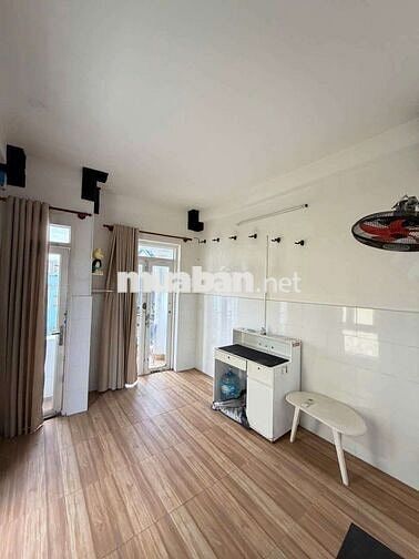 CHO THUÊ NHÀ MẶT TIỀN ĐƯỜNG SỐ P16