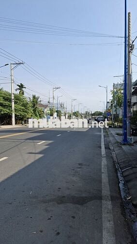 Cho thuê nhà cấp 4 mặt tiền Hoàng Quốc Việt 4x20m