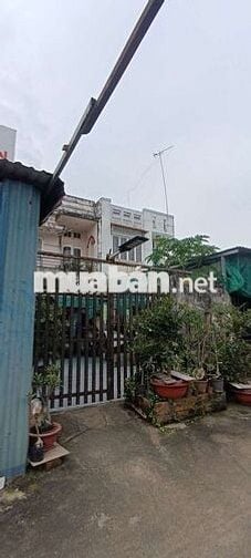 Chính chủ Cho thuê nhà nguyên căn rộng rãi, gần chợ Phú Thuận, Quận 7