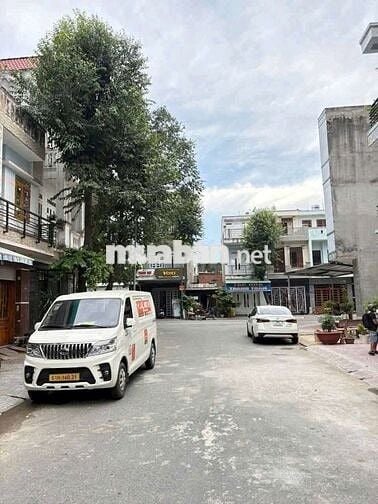 Cho thuê nhà gần Vincom 550 Dĩ An