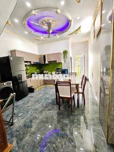 nhà 2 lầu 1 trệt Bình Chuẩn,Thuận An,có nội thất,đường 7m đậu ô tô ok