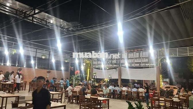 Quán nhậu Biconsi 650m2 sát khu công nghiệp, mở nhà hàng tiệc cưới