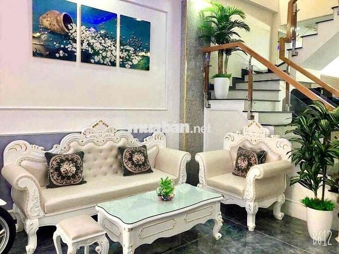 nhà 2 lầu 1 trệt Bình Chuẩn,Thuận An,có nội thất,đường 7m đậu ô tô ok