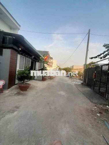 Bán lô đất 6x20,6m đường nhựa gần ngay trung tâm, p Tân Phước phú mỹ