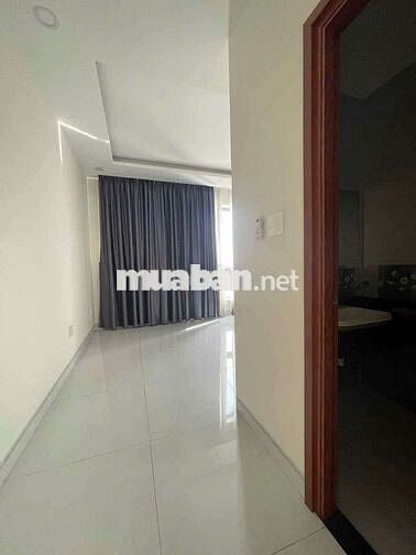 Nhà 3 lầu xe hơi đậu trong nhà có nội thất 5pn 5wc nhà mới vô ở ngay