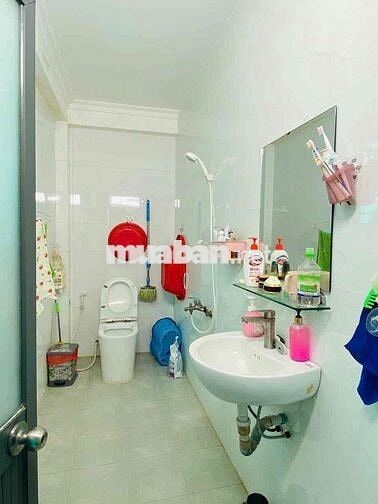 Bán nhà tại Gò Vấp dt siêu to 70m2 giá 7ty680 tl trệt lững lầu ST