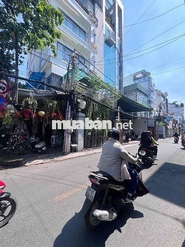 Bán nhà 10m ra mặt tiền Trần Quang Diệu 4 tầng nở hậu 200m2 sử dụng