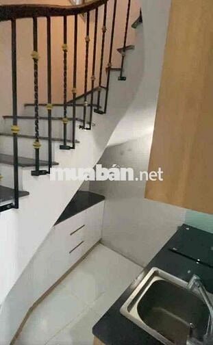 Văn Chương - Đống Đa - 20m ôtô đỗ, nhà đẹp ở ngay 22m, 5 tầng, 5.4 tỷ.