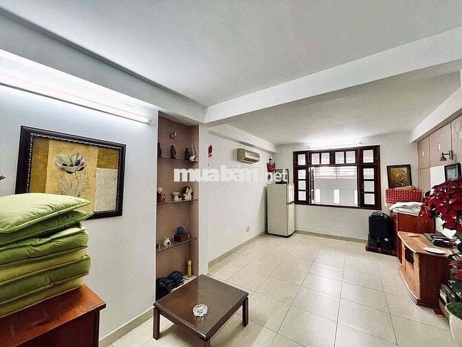 Bán nhà 10m ra mặt tiền Trần Quang Diệu 4 tầng nở hậu 200m2 sử dụng