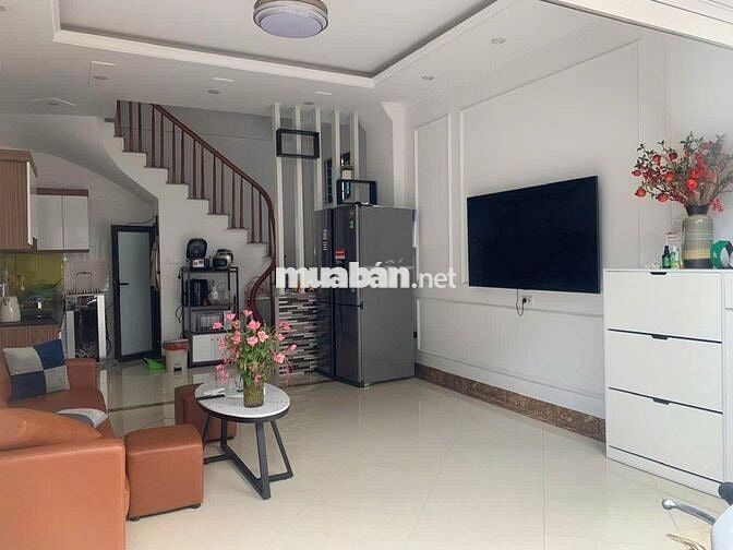 Sổ đỏ chính chủ bán lô góc 35m3, 4T, Đường to, giá hơn 7 tỷ