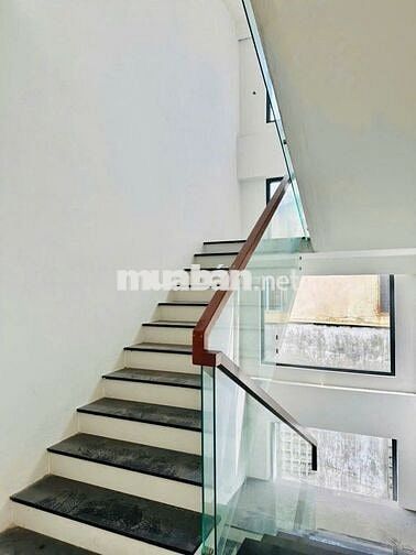 [SIÊU PHẨM HẺM XE HƠI 150/23 ĐẶNG VĂN NGỮ- PN 6x17M, NHÀ 3 LẦU CÓ HẦM]