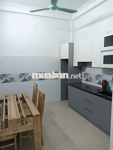 NHÀ ĐẸP 4 TẦNG - DT 32M2 - 4 NGỦ ĐẦY ĐỦ CÔNG NĂNG - FULL NỘI THẤT.