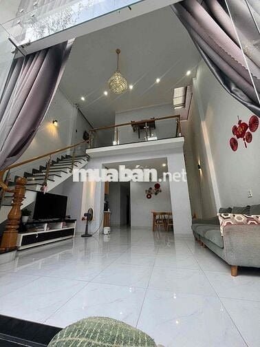 NHÀ 1TRÊT 1GÁC ĐÚC, SỔ R THỔ CƯ 118m2, 3P NGỦ, GẦN QL1A và GX BẮC HOÀ.