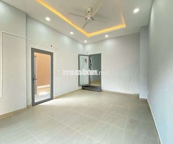 Mặt bằng kinh doanh, trà sữa cafe, sẵn nhà wc, khu dân cư sanimex