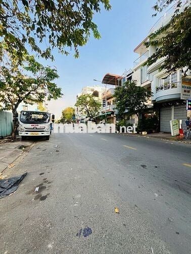 CHo thuê nhà mặt tiền đường Độc lập 4,5x20m 2L