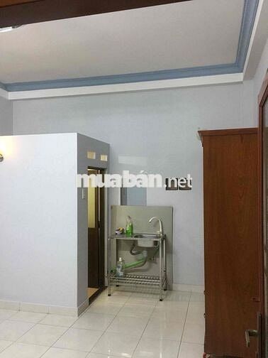 cho thuê phòng DT 20m2 gần siêu thị Go!