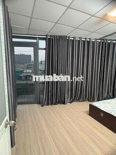 Nhà mặt tiền trệt lầu 3,5*14; có 2 máy lạnh tiện kinh doanh