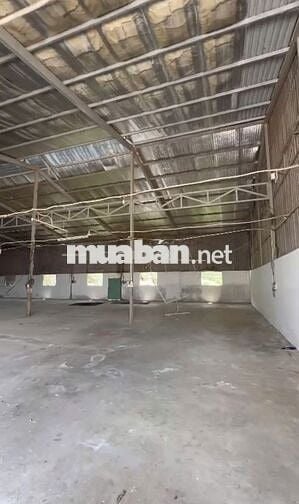 Kho diện tích 400m2 ở Đường Nguyễn Văn Tạo cần cho thuê gấp giá rẻ