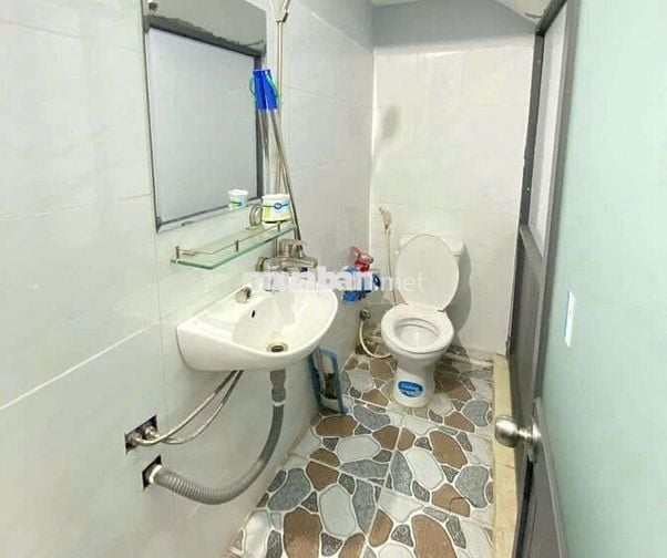 Mặt bằng kinh doanh, trà sữa cafe, sẵn nhà wc, khu dân cư sanimex