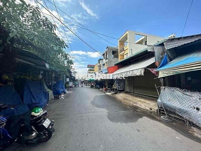 156M- Giá 13,500 Tỷ- Mặt Tiền Chợ Lạc quan - 10 phòng Trọ- Đ X T T