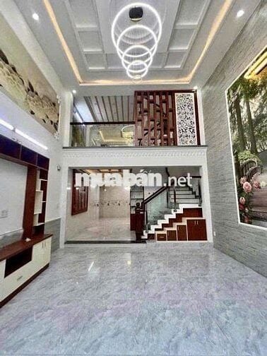 Cần chuê nhà HXT 81/2B Nguyễn Cửu Vân, Phường 17, Q. Bình Thạnh