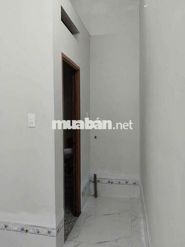 Nhà mới cho thuê dt 4×14 có 1pn,1wc. Có sân để xe máy