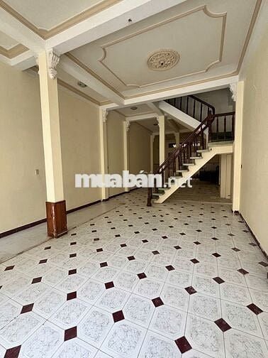 Cho thuê nhà mặt tiền đường Đồng Khởi