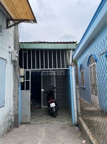 Cho thuê nhà nguyên căn, hẻm, nhà cách 500m từ ngã tư An Sương 4tr/thg