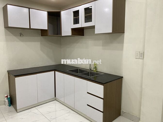 Nhà hẻm, DTSD 45m2, cách đường 30/4 80m, gần vòng xoay CV Biên Hùng