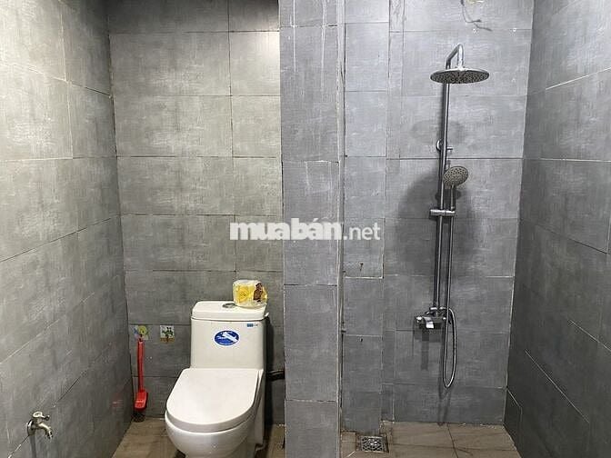 Nhà hẻm, DTSD 45m2, cách đường 30/4 80m, gần vòng xoay CV Biên Hùng