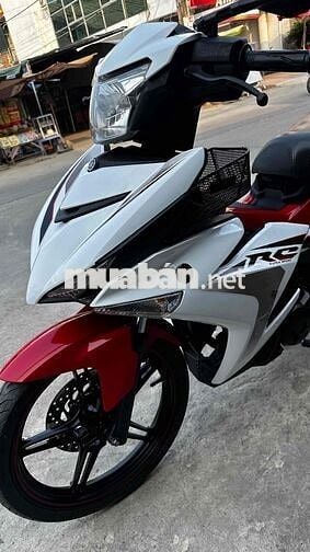 Exciter 150 trắng đỏ 2017 ( hỗ trợ góp )