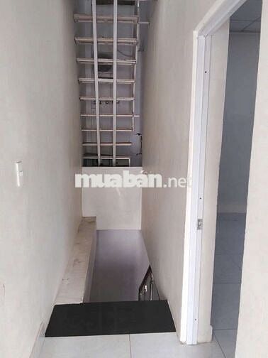 Cho thuê nhà đường Phạm Hùng DT.5×9 } Nhà 1 trệt 2 lầu 3 Phòng 2toilet