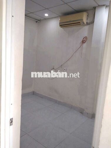 Cho thuê nhà đường Phạm Hùng DT.5×9 } Nhà 1 trệt 2 lầu 3 Phòng 2toilet