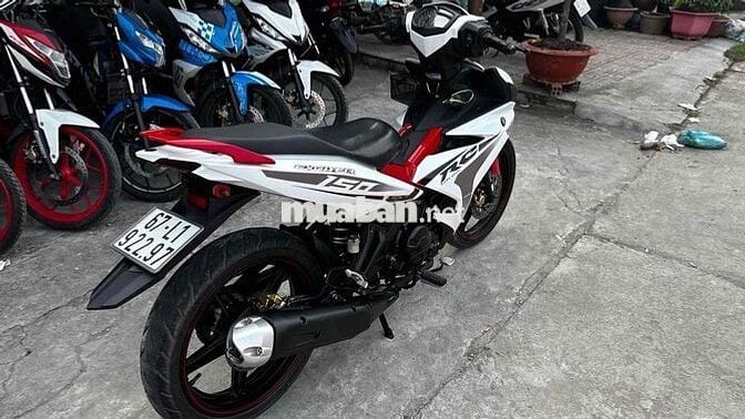 Exciter 150 trắng đỏ 2017 ( hỗ trợ góp )