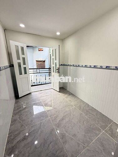 TRUNG TÂM Q. 11 - NHÀ MỚI Ở LIỀN - 3 TẦNG - 2PN - 3WC - 2.2 TỶ TL