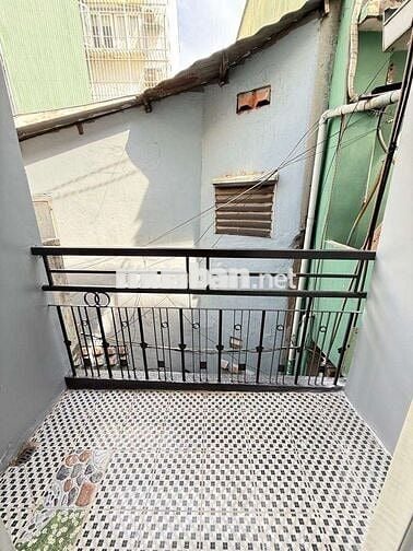 TRUNG TÂM Q. 11 - NHÀ MỚI Ở LIỀN - 3 TẦNG - 2PN - 3WC - 2.2 TỶ TL