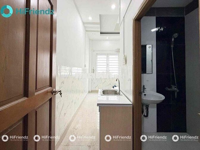 căn hộ có ban công có cửa sổ mới xây ngay lê Đức Thọ gò Vấp.