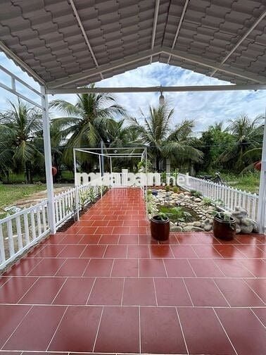 Căn nhà vườn 149,8m ² giá chỉ 670tr có sẵn nhà mới, giữ tiền an toàn