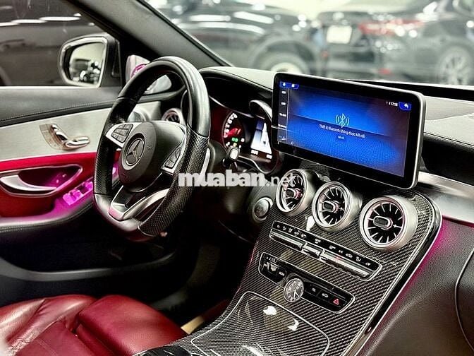 Mercedes Benz C300 AMG 2018 - siêu lướt 32,000 km.
