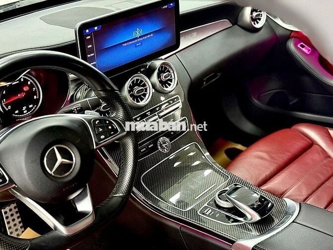 Mercedes Benz C300 AMG 2018 - siêu lướt 32,000 km.