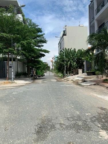 Nhà MT Đường Số 10, Hiệp Bình Chánh, Thủ Đức, 8 x 17m .Giá 6,5T