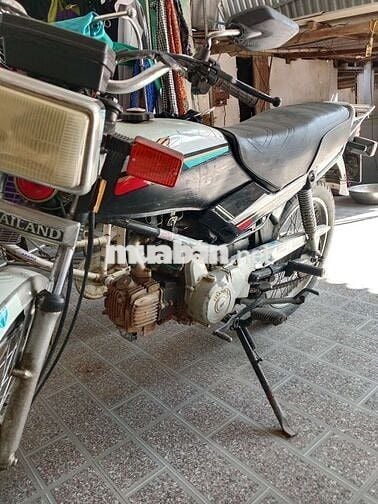 Honda Win 100 màu trắng den