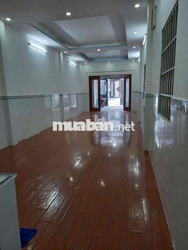 Cho thuê nhà gần quốc lộ 1k, ngã 3 cây lơn sân xe 7 chỗ