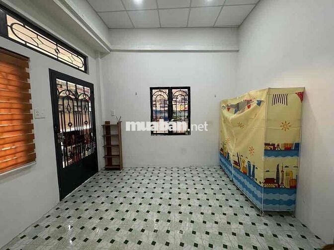 Hót, Bán gấp nhà riêng 3/2 Quận 11, 32m2, 3 tầng, hẻm xe hơi,nhỉnh 3ty