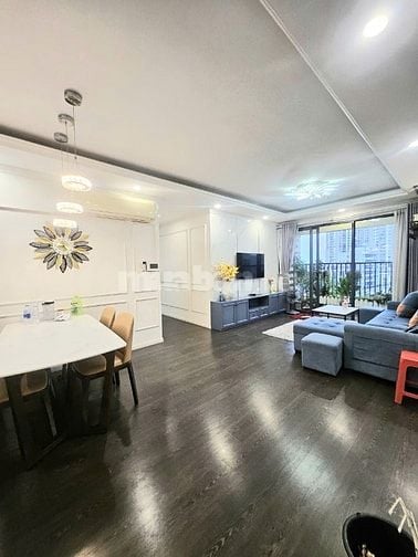 Cần bán gấp căn hộ chung cư Mandarin Tân Mai, Hoàng Mai 85m2 2PN full 