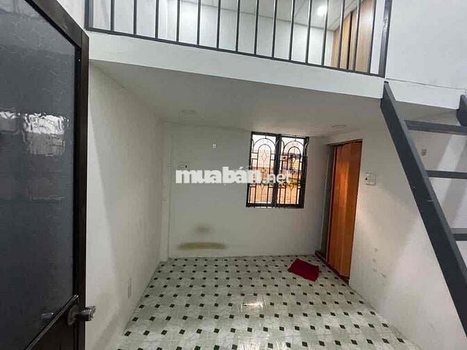 Hót, Bán gấp nhà riêng 3/2 Quận 11, 32m2, 3 tầng, hẻm xe hơi,nhỉnh 3ty