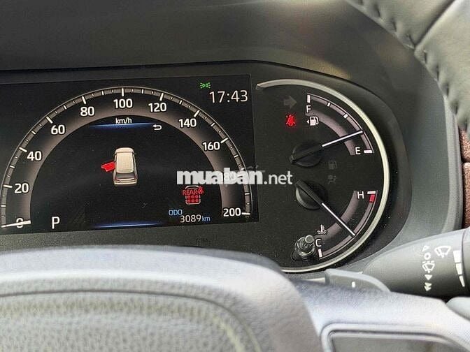 Toyota Innova Cross CVT 2025 - 3000 km bao check